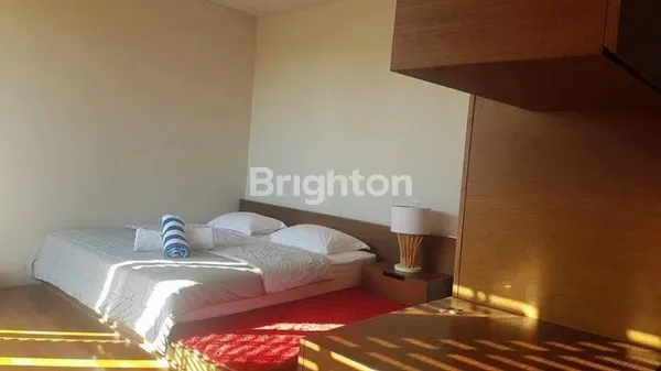 image MEWAH DAN STRATEGIS VILLA CANGGU BALI SIAP HUNI (7)