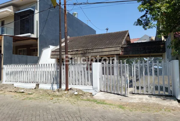 image SIDOSERMO INDAH RUMAH BUTUH RENOV JARANG ADA BISA NEGO (4)