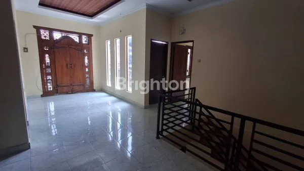 image DISEWAKAN  RUMAH 2 LANTAI – PERUMAHAN DALUNG PERMAI (4)