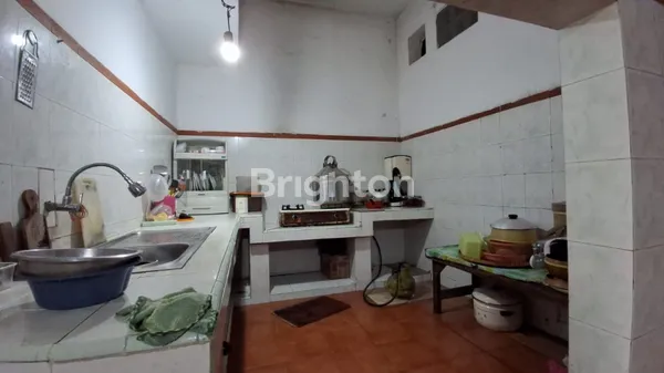 image RUMAH HITUNG TANAH SIDOSERMO STRATEGIS DEKAT RAYA MARGOREJO DAN RAYA JEMURSARI  (4)