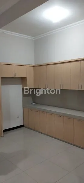 image RUMAH RUNGKUT ASRI TENGAH DEKAT RAYA MERR DEKAT PONDOK CANDRA DEKAT JUANDA (8)