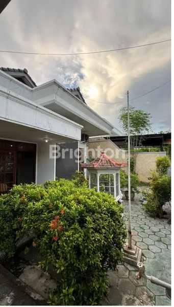 image RUMAH DHARMAHUSADA INDAH BARAT (1)