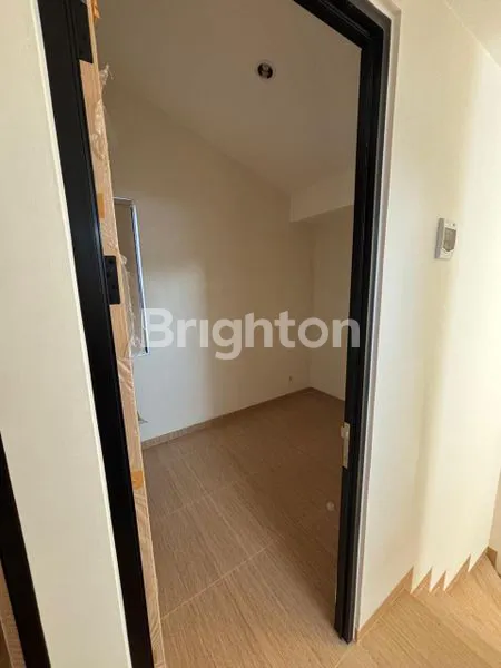 image RUMAH CANTIK SIAP HUNI DI ROLLING HILLS OCEAN DRIVE (5)