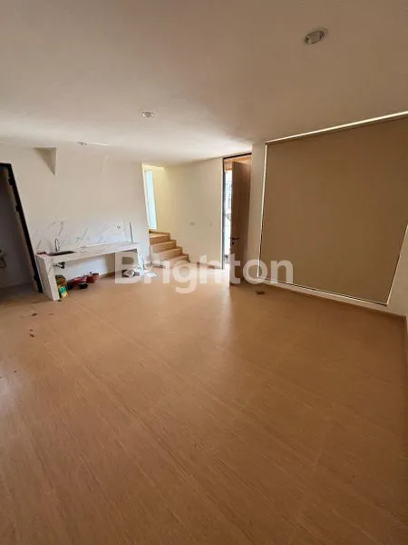 image RUMAH CANTIK SIAP HUNI DI ROLLING HILLS OCEAN DRIVE (2)