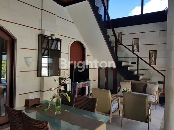 image JUAL / SEWA VILLA MEWAH 2 LANTAI DI UMALAS  (6)