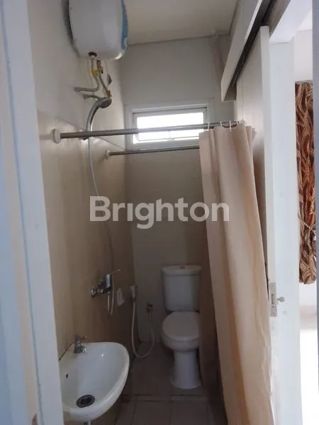 image RUMAH 2 LANTAI SEMI FURNISHED DI VIRGINIA VILLAGE – GADING SERPONG | DEPAN TAMAN | HARGA 750 JT (7)