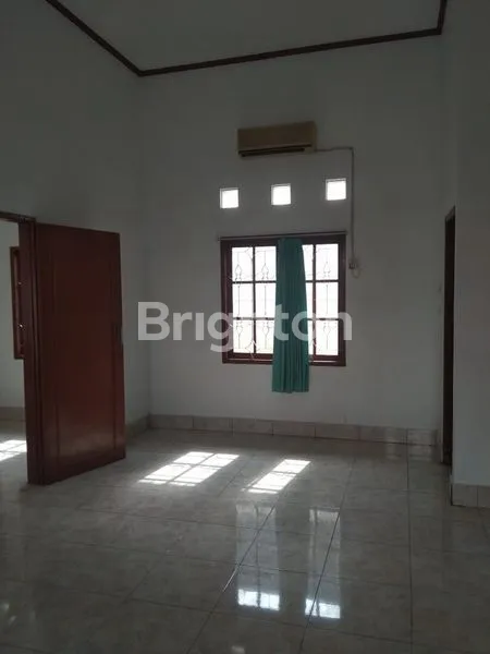 image JUAL / SEWA RUMAH 2 LANTAI DI PEMOGAN  (3)