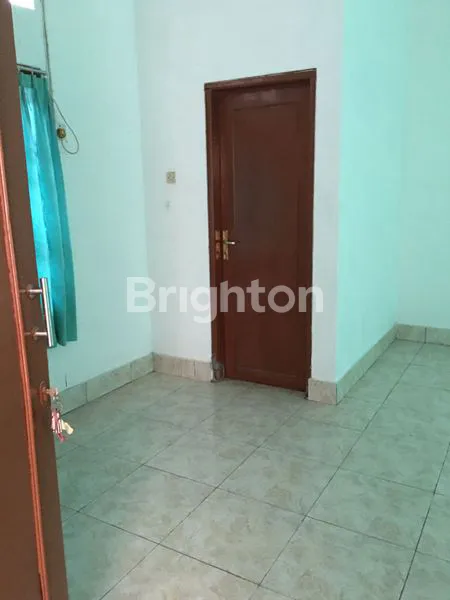 image JUAL / SEWA RUMAH 2 LANTAI DI PEMOGAN  (5)