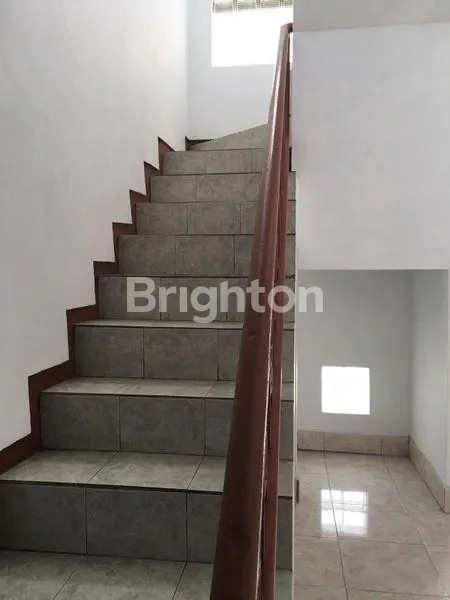 image JUAL / SEWA RUMAH 2 LANTAI DI PEMOGAN  (4)