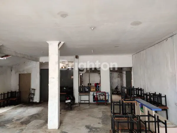 image RUMAH LUAS 445M², IDEAL UNTUK KOST DI JAKARTA PUSAT PASAR BARU (2)