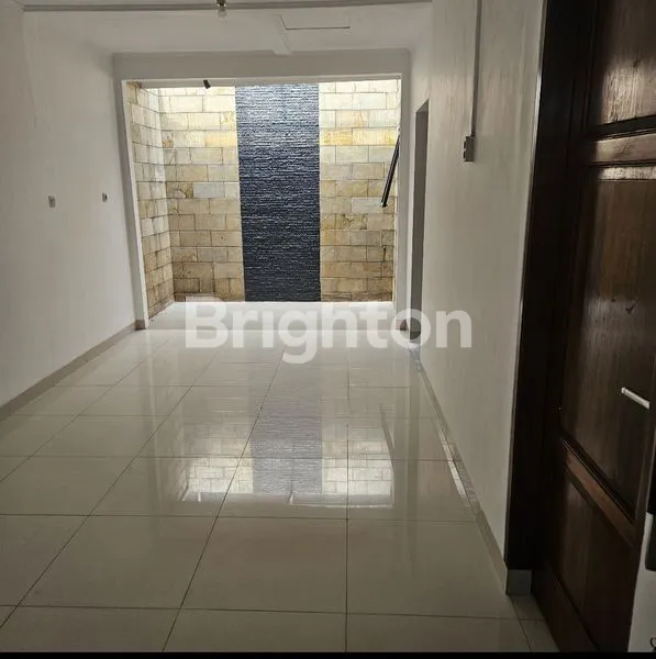 image RUMAH 2 LANTAI SIAP HUNI DI SRENGSENG, LT 86M² (2)