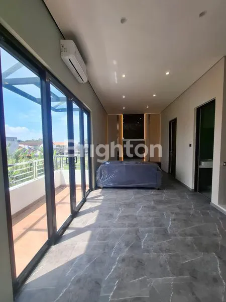 image DIJUAL  RMH 2LT BARU FULL FURNISHED  \NPERUM BUMI SENTOSA WEDOMARTANI (6)