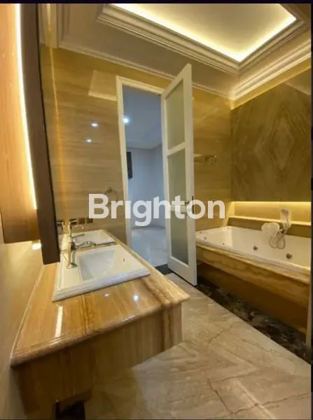 image RUMAH BARU EKSKLUSIF PONDOK INDAH, 1050M² LB (3)
