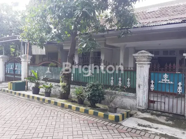 image RUMAH SECOND RUNGKUT MENANGGAL STRATEGIS DEKAT RAYA MERR, KAMPUS UPN (1)