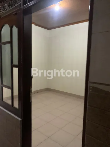 image RUMAH 3 LANTAI AREA PADANG SAMBIAN, DEKAT JL TUNJUNG SARI, GATOT SUBROTO, MUDING, KEROBOKAN, GUNUNG SANGHYANG (2)