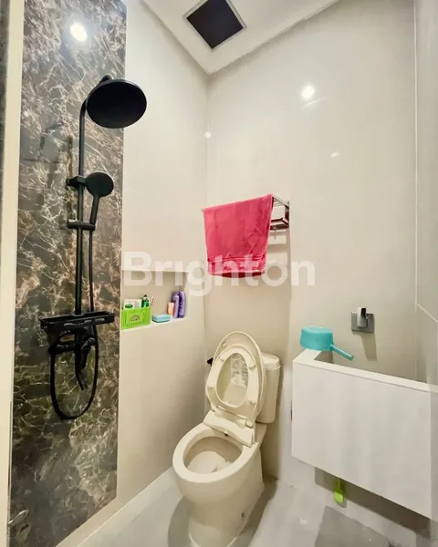 image RUMAH 2 LANTAI PLOSO TIMUR SIAP HUNI DEKAT RAYA KENJERAN, GALAXY MALL (7)