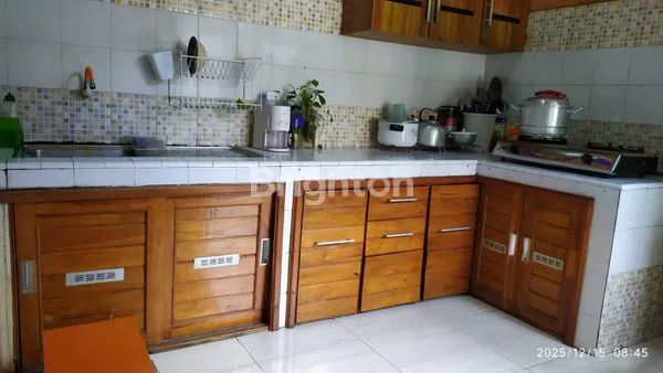 image JUAL RUMAH, LUAS, NYAMAN DAN ASRI DI LOKASI STRATEGIS (4)