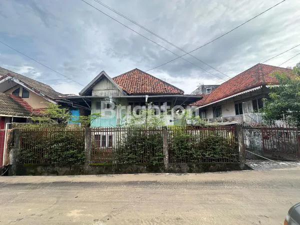 image RUMAH TUA DIJUAL (1)