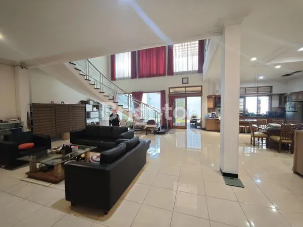 image HUNIAN PREMIUM MEKARWANGI [ MEKAR RAHARJA ]| TAMAN DEPAN & BELAKANG LUAS | SEMI FURNISHED (1)