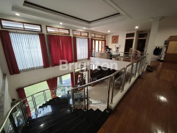 image HUNIAN PREMIUM MEKARWANGI [ MEKAR RAHARJA ]| TAMAN DEPAN & BELAKANG LUAS | SEMI FURNISHED (4)