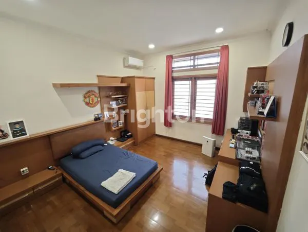 image HUNIAN PREMIUM MEKARWANGI [ MEKAR RAHARJA ]| TAMAN DEPAN & BELAKANG LUAS | SEMI FURNISHED (6)