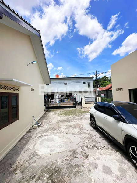 image RUMAH HOOK TANAH LUAS DI PAMULANG - ADA RUANG KANTOR SENDIRI! (5)