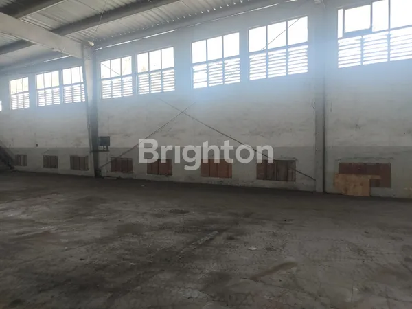 image GUDANG DISEWAKAN 1.200–1.600 M² DAAN MOGOT PORIS PLAWAD – KHUSUS PENYIMPANAN, CEILING TINGGI (3)