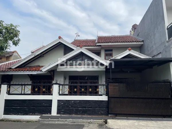 L066-RUMAH BAGUS LB/LT 180/144 DI MARGAHAYU RAYA,  KOTA BANDUNG