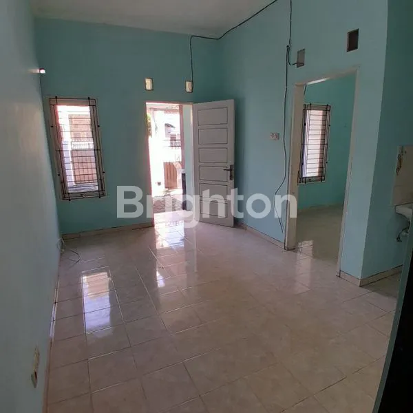 image RUMAH NYAMAN SIAP HUNI DI STRATEGIS AREA SURABAYA TIMUR, SELANGKAH KE RAYA MERR, KAMPUS UPN, PONDOK TJANDRA, RUNGKUT (3)