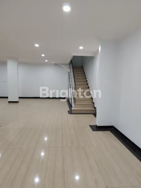 image RUMAH MINIMALIS ROOFTOP TAMAN SURYA 5 PEGADUNGAN KALIDERES JAKARTA BARAT (2)