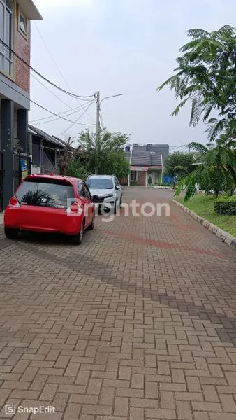 image RUMAH SIAP HUNI 1,5 LANTAI DEPAN TAMAN DI BUKIT CIMANGGU CITY (8)