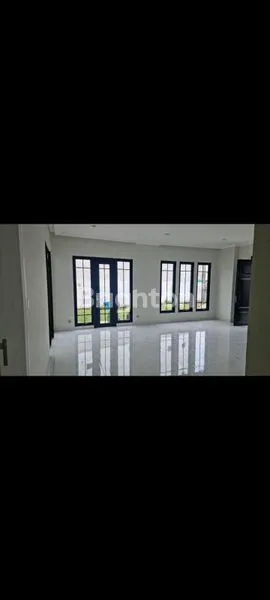 image RUMAH MODERN PREMIUM DI SUMMARECON CROWN GADING BEKASI— LINGKUNGAN AMAN, AKSES MUDAH, INVESTASI MENJANJIKAN (5)