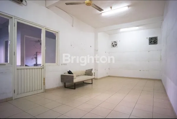 image RUMAH USAHA EX CAFE, SHM, LUAS 950M² (5)