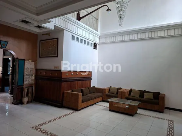 image RUMAH BAGUS TERAWAT TAMAN DARMO INDAH SURABAYA BARAT (6)