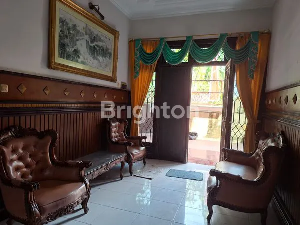 image RUMAH BAGUS TERAWAT TAMAN DARMO INDAH SURABAYA BARAT (4)