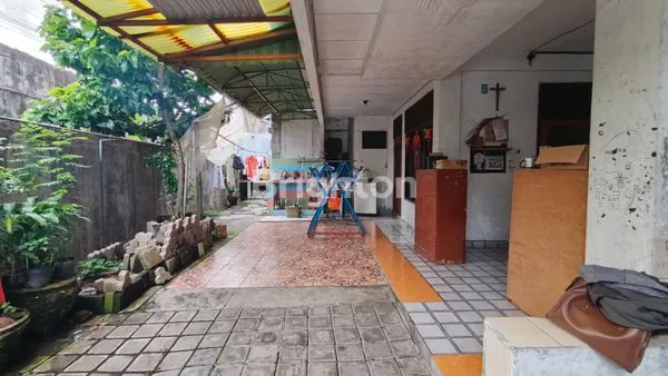 image DISEWAKAN – RUMAH 3 LANTAI BESAR & STRATEGIS JALAN COKROAMINOTO – DENPASAR (5)