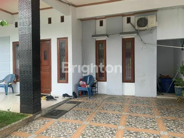 image JUAL CEPAT SAJA......RUMAH 2 LANTAI BAGUS SIAP HUNI FULL FURNISHED DI PERUMAHAN BAMBU KUNING BOJONG GEDE (2)