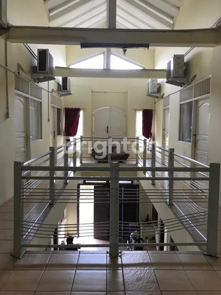 image RUMAH KOS 2 LANTAI DI TEBET, JAKARTA SELATAN. 15+1 KAMAR TIDUR. FULL FURNISHED. ROW JALAN 2 MOBIL (2)