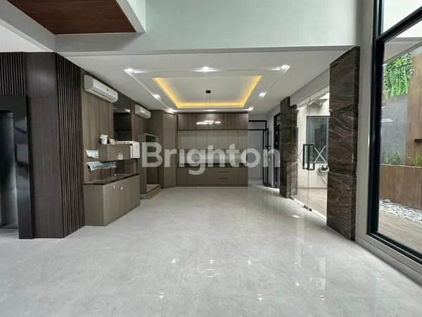 image RUMAH BARU MINIMALIS 3 LANTAI SEMI FURNISH DI CITRALAND DEKAT GWALK, GRAHA DAN PAKUWON INDAH (3)