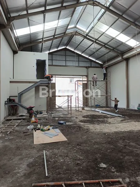 image DISEWAKAN 4 UNIT GUDANG JALAN UTAMA MAHENDRADATTA LOKASI STRATEGIS DAN DEKAT  PUSAT KOTA DENPASAR (1)