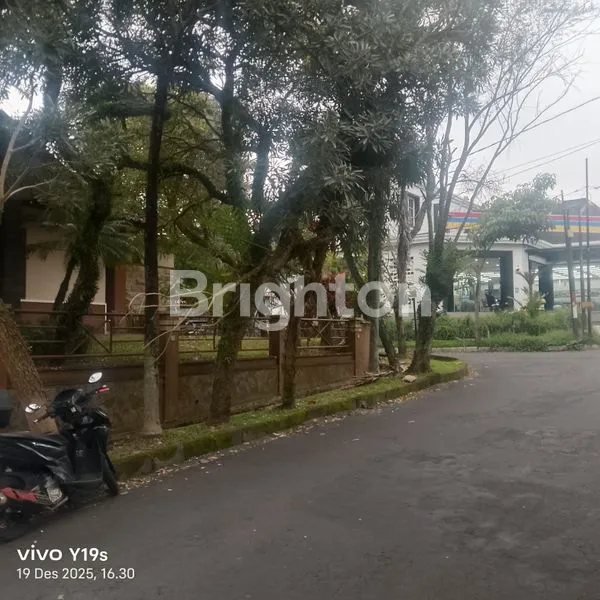 image RUMAH ELIT DGN SUASANA SEJUK DAN ASRI DI MALANG (2)