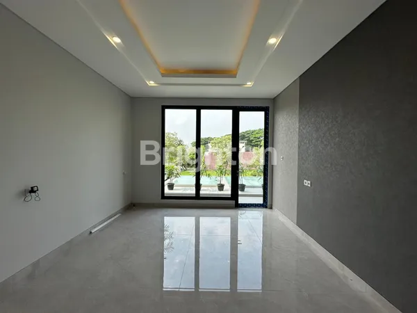 image RUMAH BARU MINIMALIS SEMI FURNISH 3 LANTAI DI CITRALAND DEKAT UC, GWALK, GRAHA DAN PAKUWON (6)