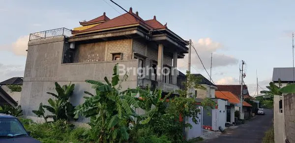 image RUMAH TINGGAL DI KUTUH DEKAT PANTAI PANDAWA NUSA DUA BALI (3)