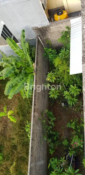 image RUMAH TINGGAL DI KUTUH DEKAT PANTAI PANDAWA NUSA DUA BALI (1)