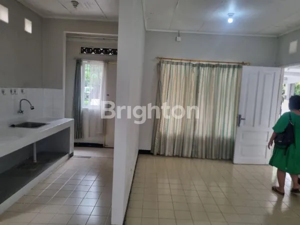 image DIJUAL RUMAH TINGGAL POSISI HOOK GRAHA BINTARO (8)