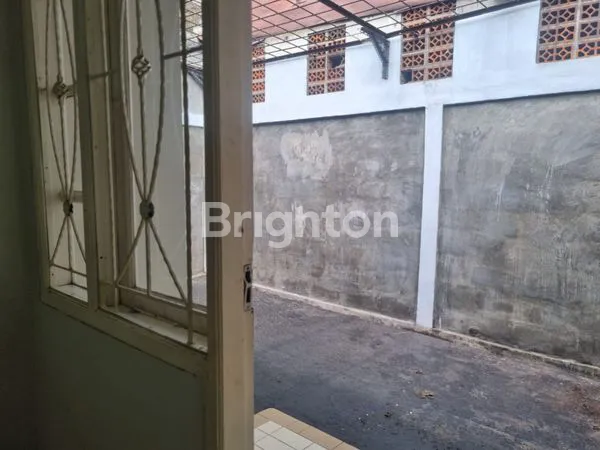 image DIJUAL RUMAH TINGGAL POSISI HOOK GRAHA BINTARO (7)