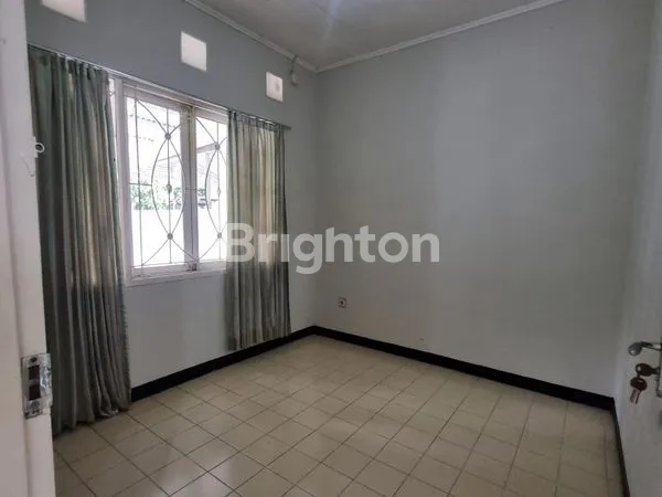 image DIJUAL RUMAH TINGGAL POSISI HOOK GRAHA BINTARO (3)