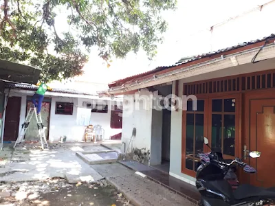 image RUMAH USAHA TENGAH KOTA TUBAN. BUTUH CEPAT LAKU (4)