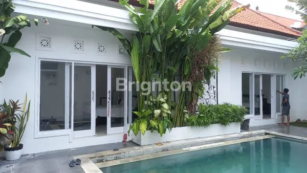 image VILLA EKSKLUSIF DI BERAWA CANGGU, LT/LB 250M² (7)