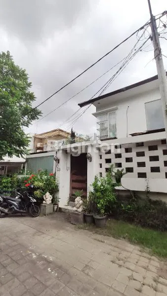 image RUMAH 5 KAMAR, SHM, DI PERUMAHAN EKSPATRIAT KUTA (2)